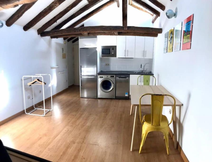 Apartment Buhardilla En El De Los Austrias